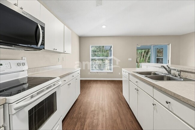 Building Photo - 1212 Dragon Head Dr