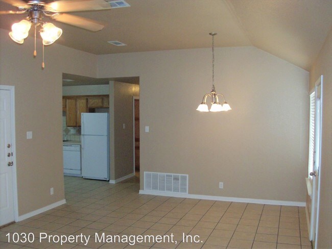 Building Photo - 4801 Heather Ln