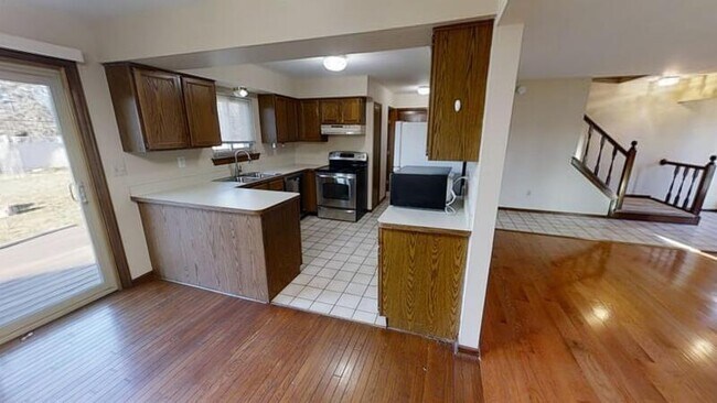 Foto del edificio - 2872 Elmwood Ave