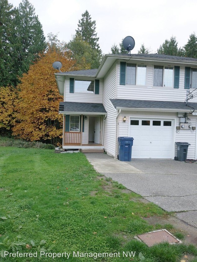 7018 Grove St, Marysville, WA 98270 Apartment for Rent in Marysville