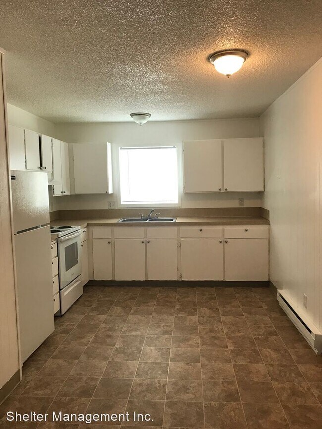 Foto del edificio - 2540 Hyacinth St NE
