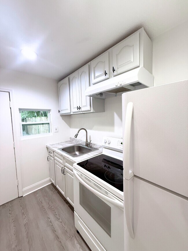 Foto del edificio - 2315 Carroll Pl