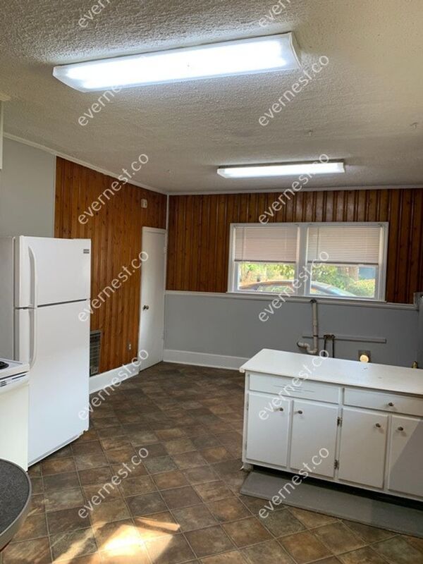 Foto del edificio - 3100 7th Ave