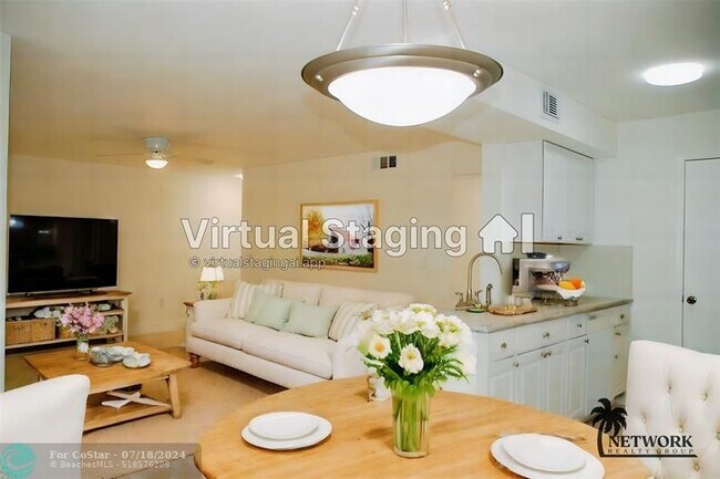 Building Photo - 815 Boynton Beach Blvd