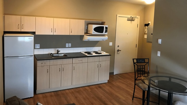 3 - 1Ten On Whyte - Student Living