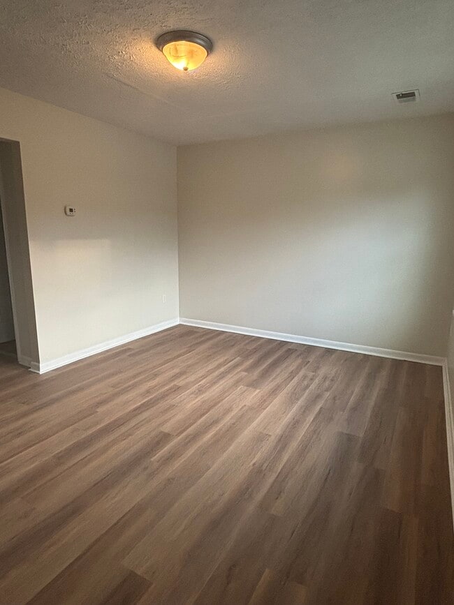Living Room - 5276 Mulberry Ct