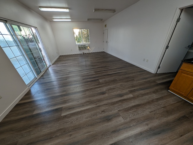 Foto del edificio - 11316 Atlantic Ave