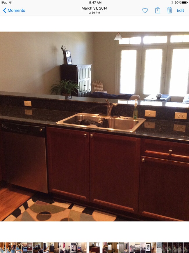 Kitchen - 345 W Parker Blvd