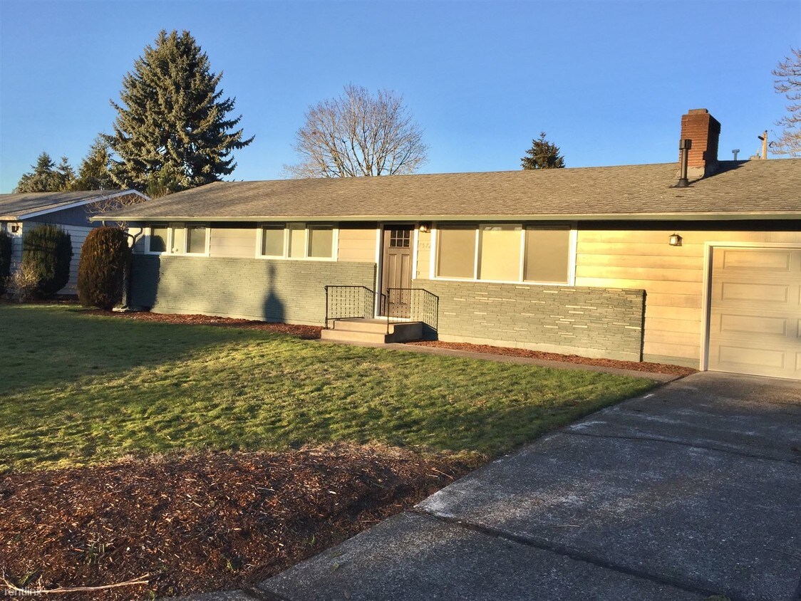 Primary Photo - 3 br, 1.5 bath House - 7572 Carolina Lane