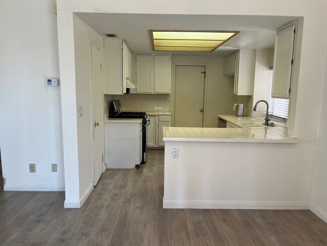 Building Photo - 39760 Rustic Glen Dr