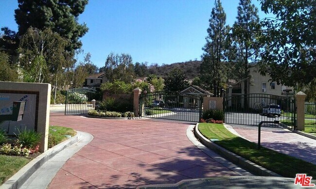 Foto del edificio - 271 Augustine Way