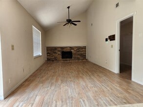 Building Photo - 10607 Horseshoe Bend Dr Building Photo - 10607 Horseshoe Bend Dr