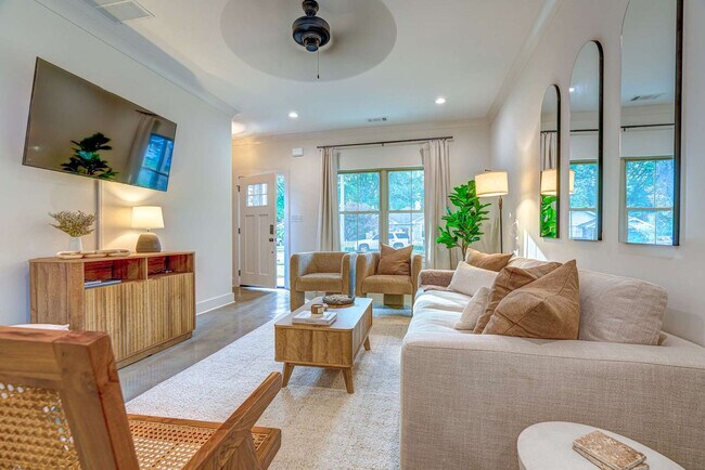 Foto del edificio - 668 Hawthorne St