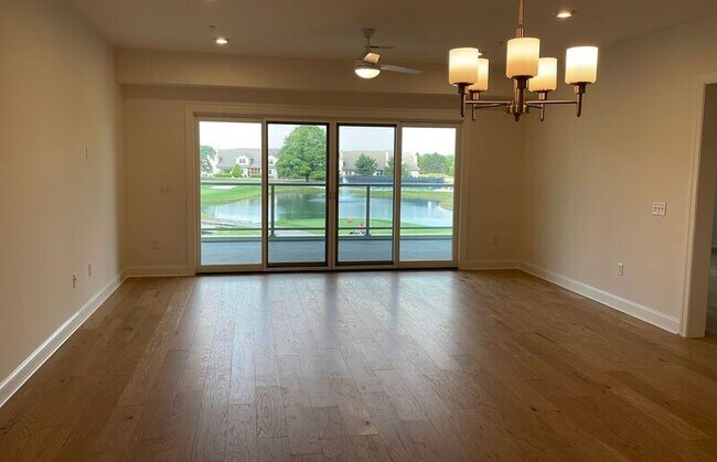 Foto del edificio - 5211 Highpointe Lakes Dr