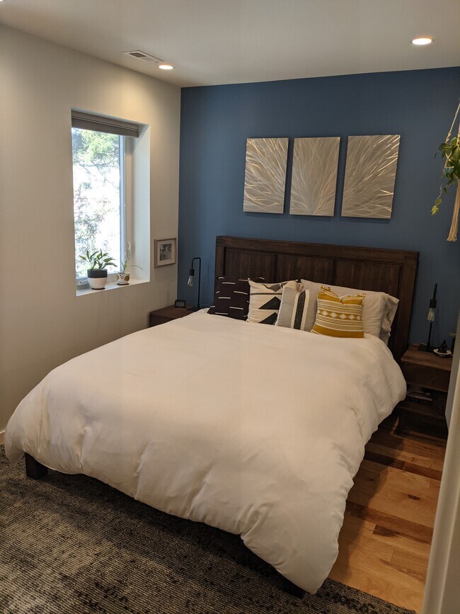 Primary Bedroom - 3931 9th St NE