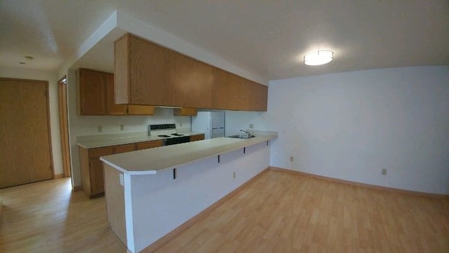 Foto del edificio - Greenwood Apartment with Laundry