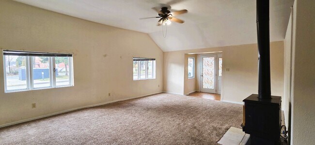 Building Photo - 1-Bed, 2-Bath House in Downtown Coeur d'Alene