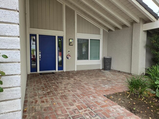 Building Photo - 3287 W Sierra Dr