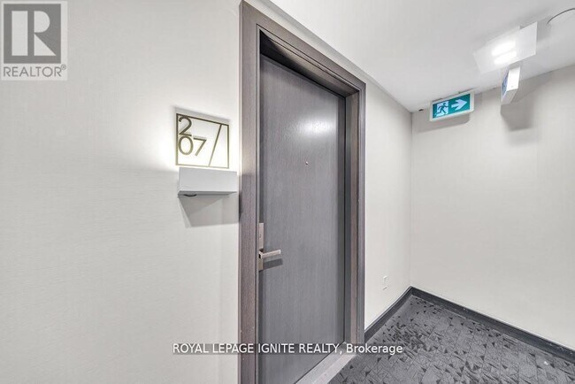 Photo du bâtiment - 52 Forest Manor Rd