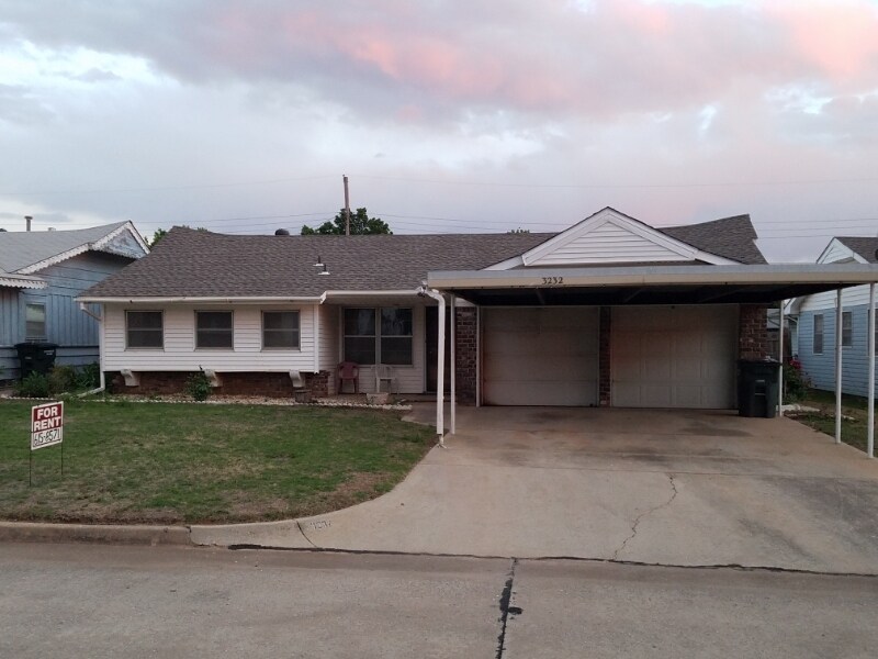 Primary Photo - 3232 Del Rancho Rd