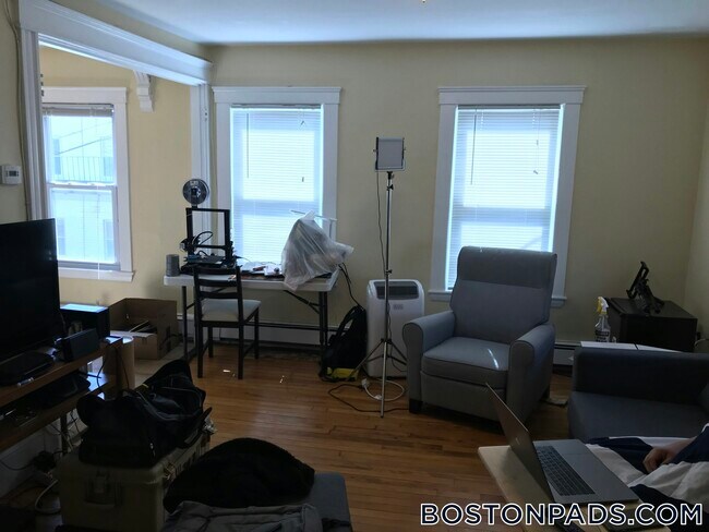 Building Photo - 7 Craigie Terrace