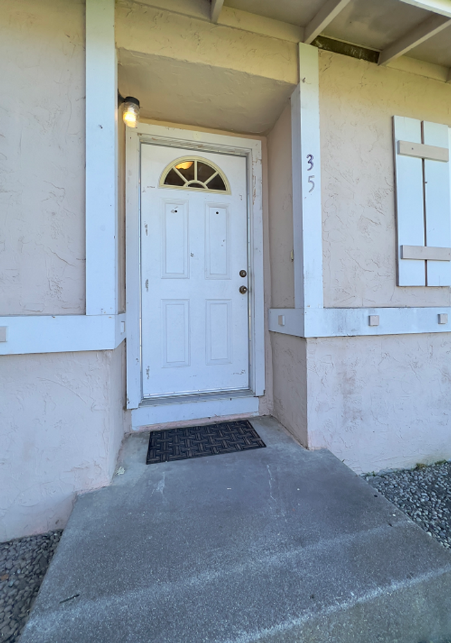 Foto del edificio - Renovated American Canyon Home Near School...