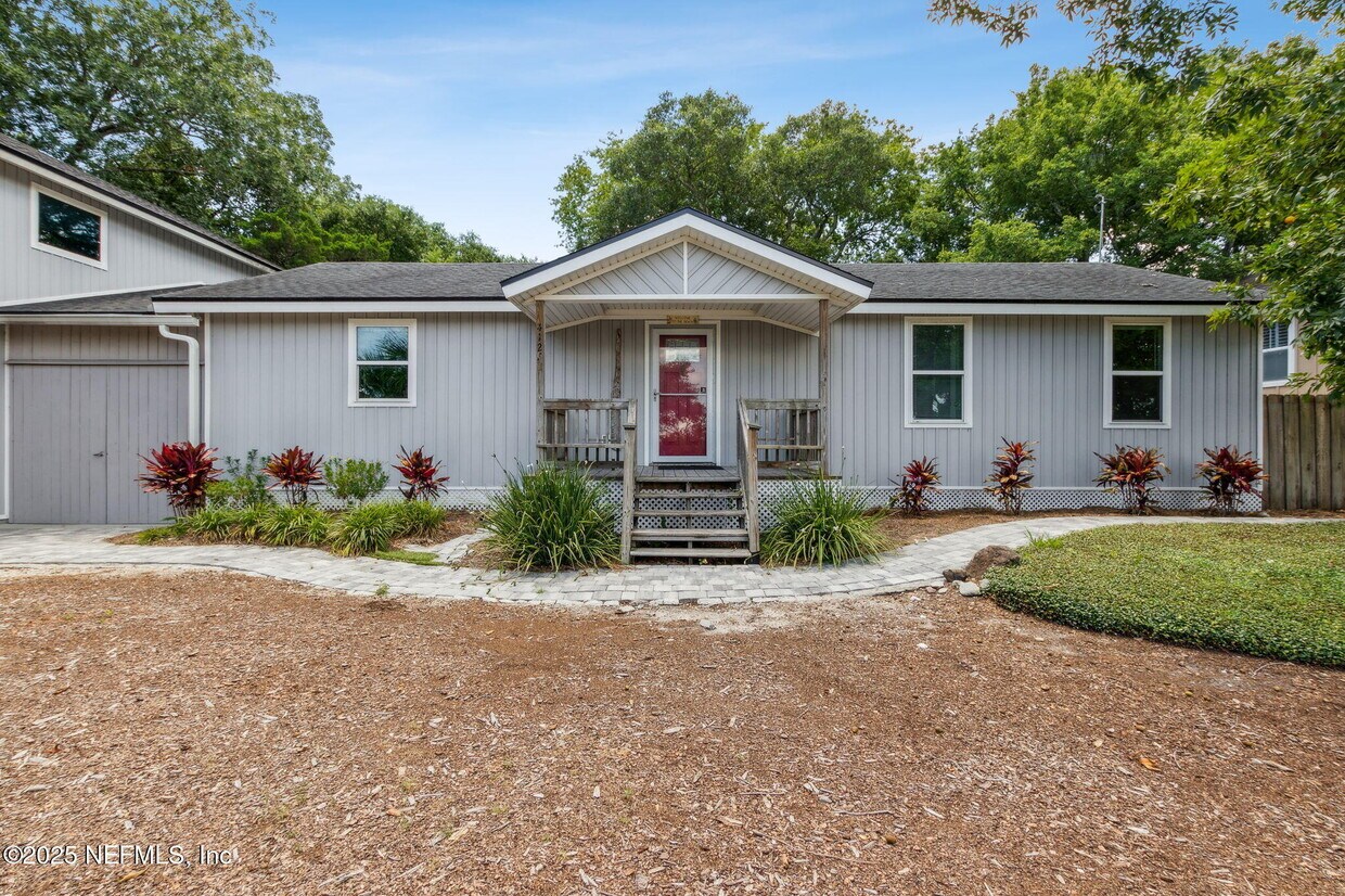 Foto principal - 412 Escambia St