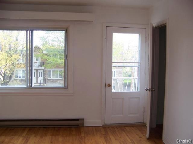 Building Photo - 5158 Av Rosedale