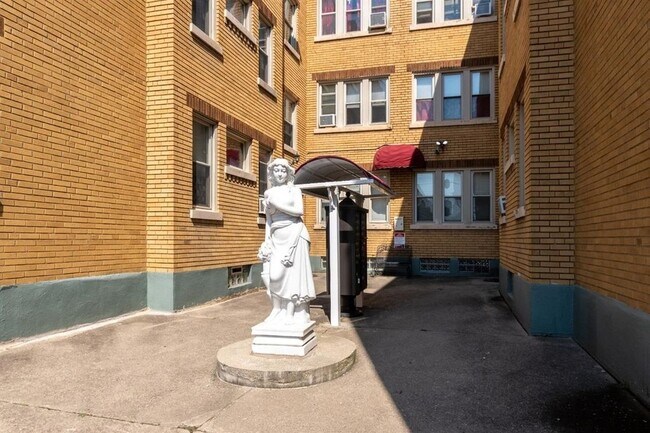 Front Exterior - The Overlook
