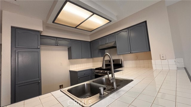 Foto del edificio - 815 Alpine Dr