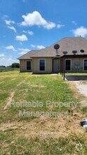 Building Photo - 110 Collett Ct