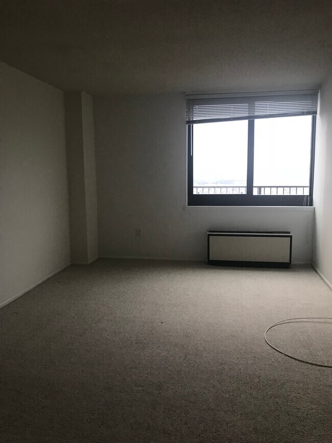 Dormitorio - 1420 Locust St