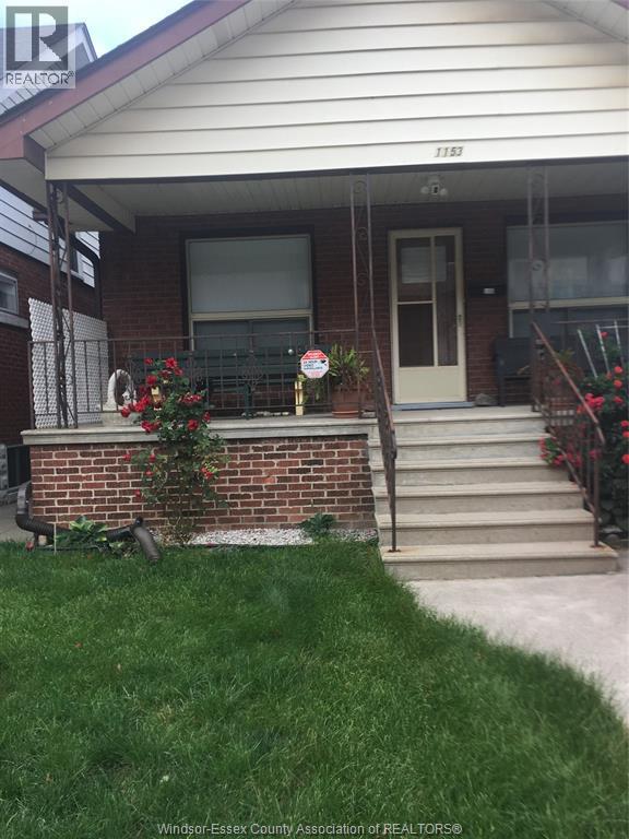 Photo du bâtiment - 1153 Elsmere Ave