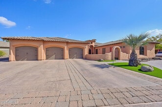 Building Photo - 351 N Cloverfield Cir