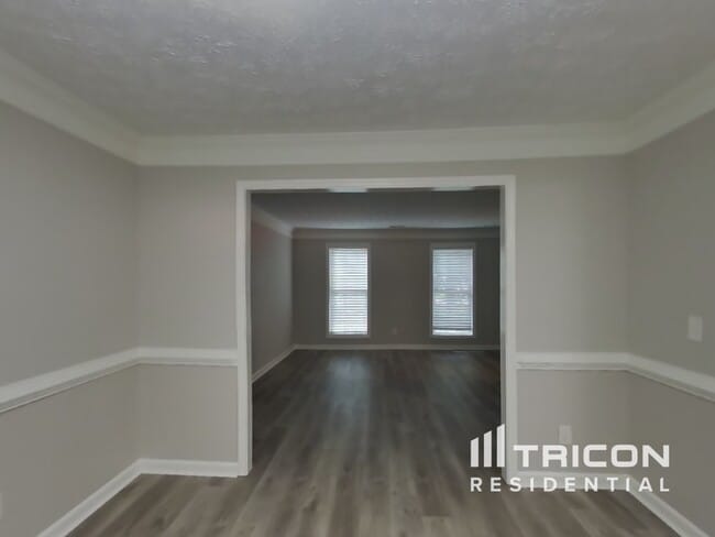 Building Photo - 5767 Union Pointe Dr