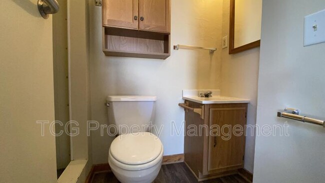 Foto del edificio - 718 W Washington St