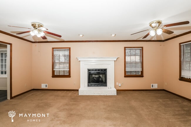 Building Photo - 5947 Chalice Way