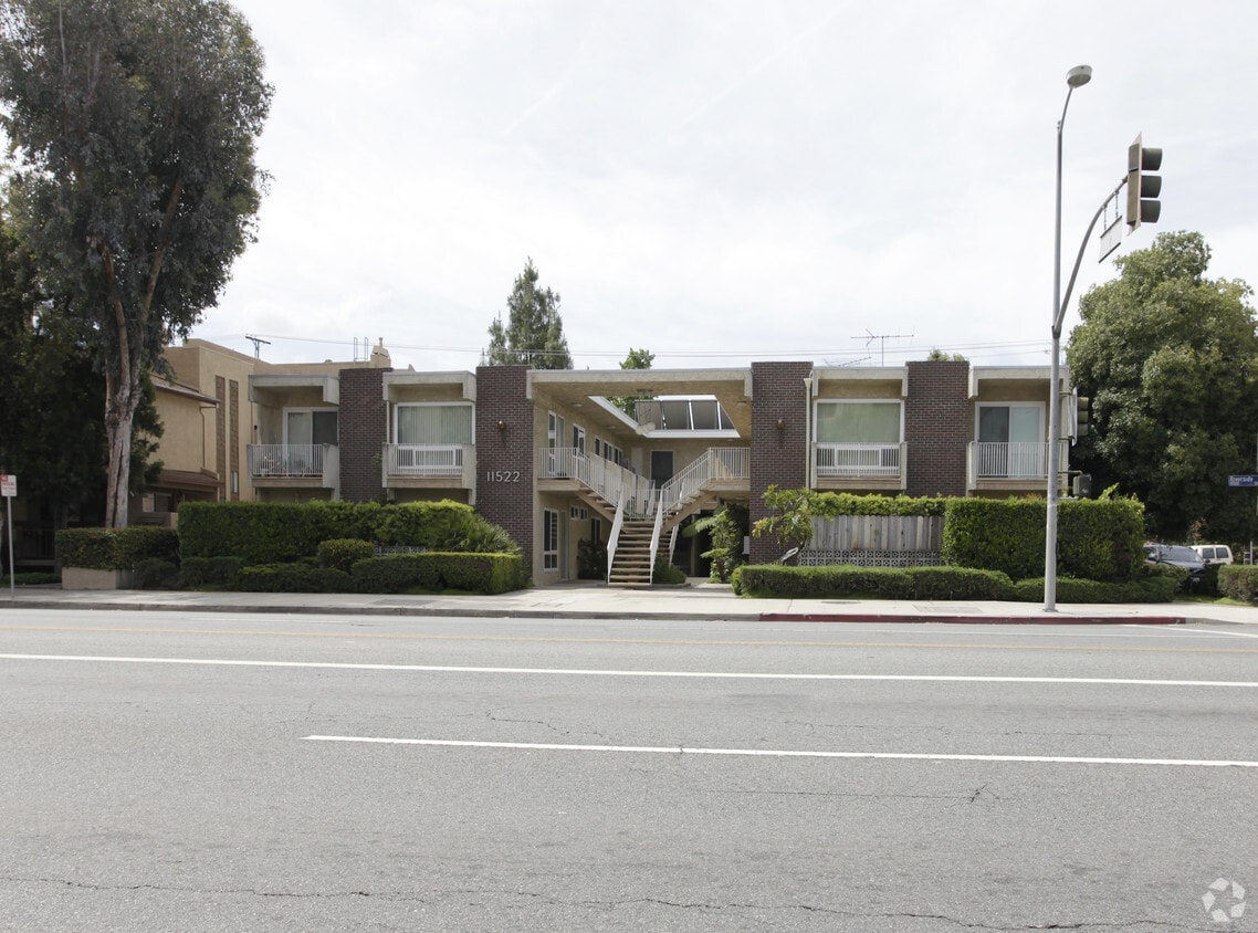 Building Photo - 11522 Riverside Dr