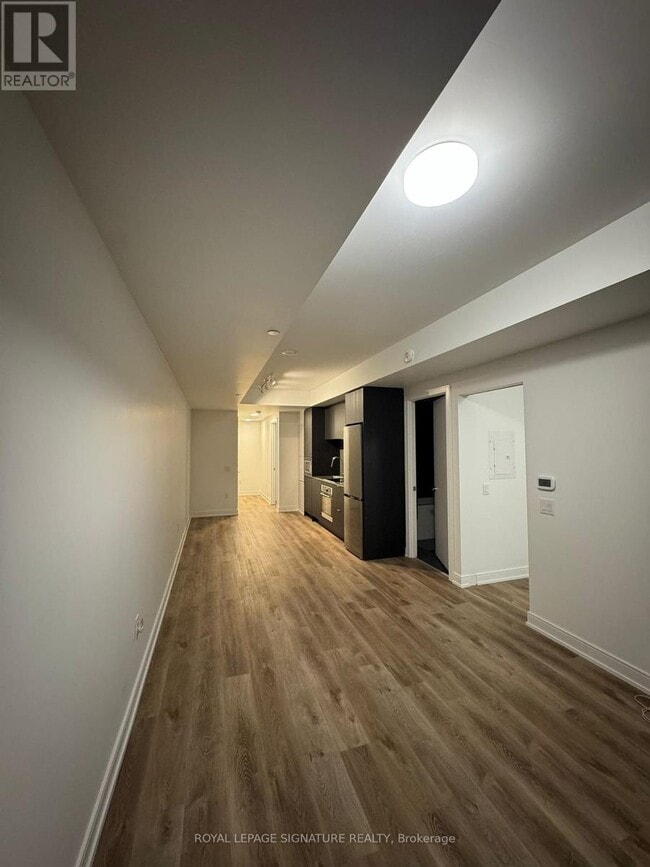 Building Photo - 3009 Novar Rd