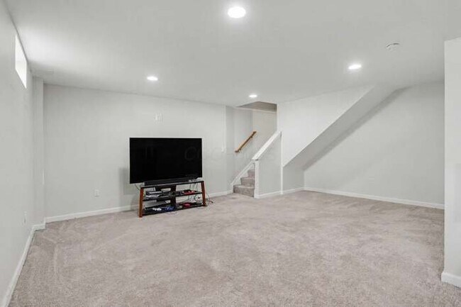 Foto del edificio - 377 Cobblestone Dr