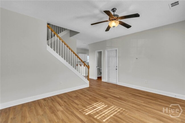 Building Photo - 285 Cypress Point Dr