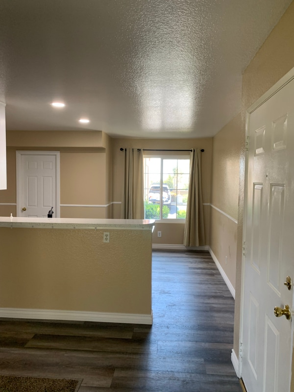 Building Photo - 1365 Crafton Ave