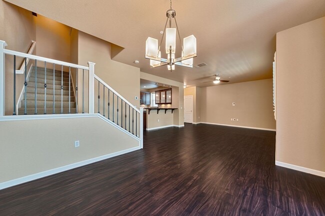 Building Photo - Exceptional 3BR Condo in Folsom! Stylish U...