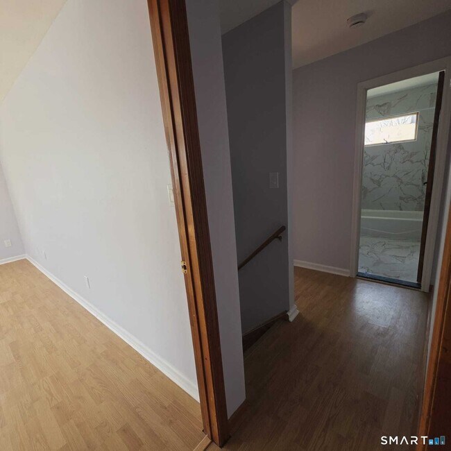 Building Photo - 124 Geddes Terrace