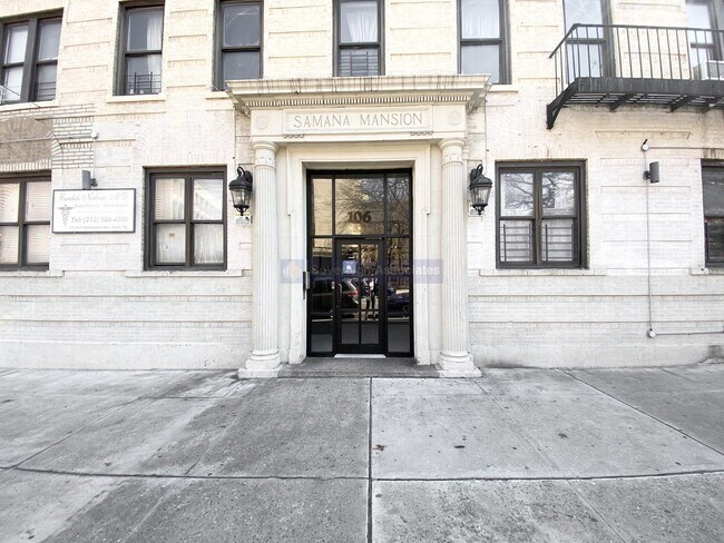 Foto del edificio - 106 Fort Washington Avenue