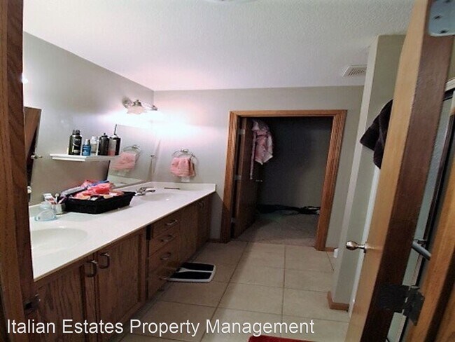 Foto del edificio - 3 br, 2 bath House - 2931 Brookville Dr