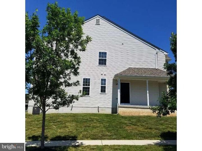 Foto del edificio - 46 Prince Dr