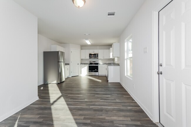 Building Photo - 15689 Briar Frst Dr