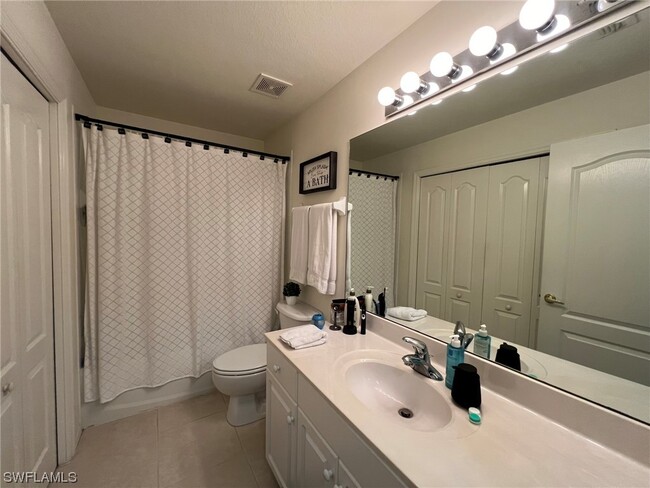 Building Photo - 9440 Ivy Brook Run