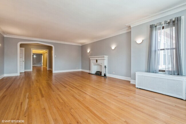 Building Photo - 6817 S Crandon Ave